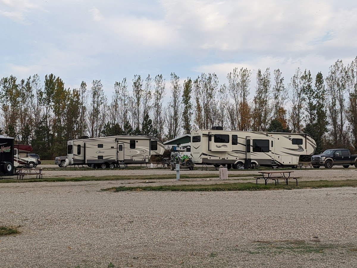 A Prairie Breeze RV Park photo 1