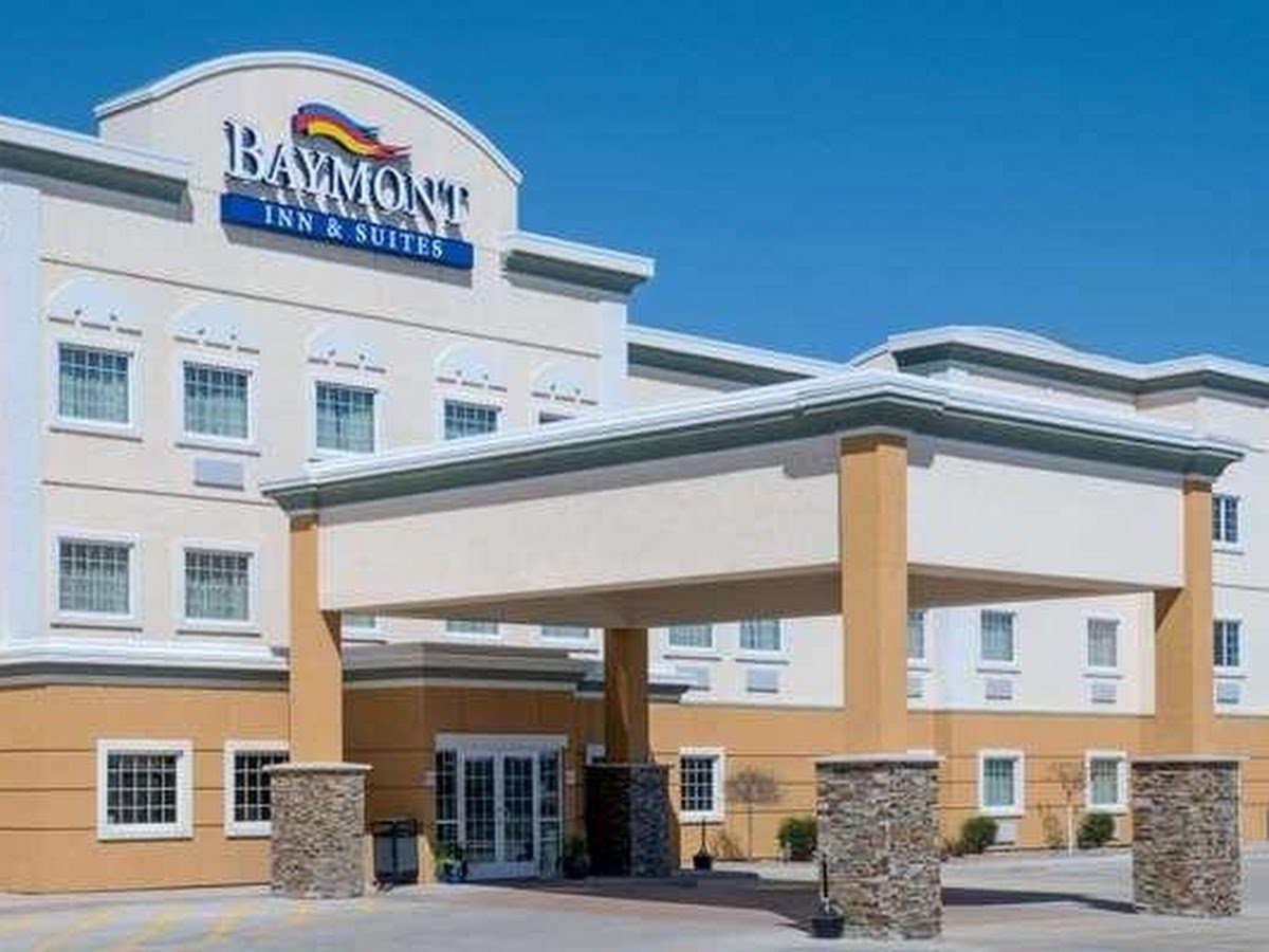 Baymont by Wyndham Minot