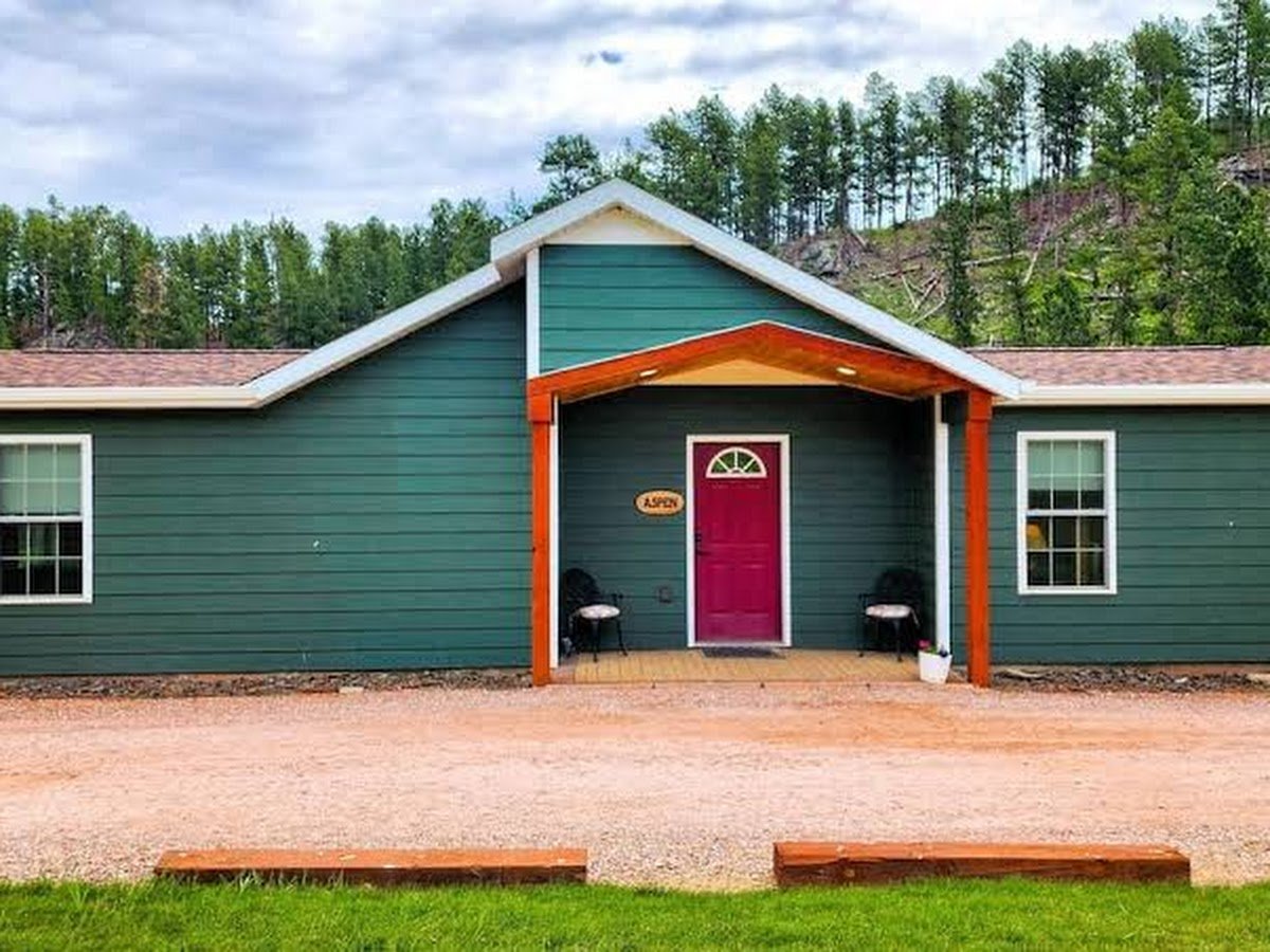 Black Elk Resort Cottages and RV Park