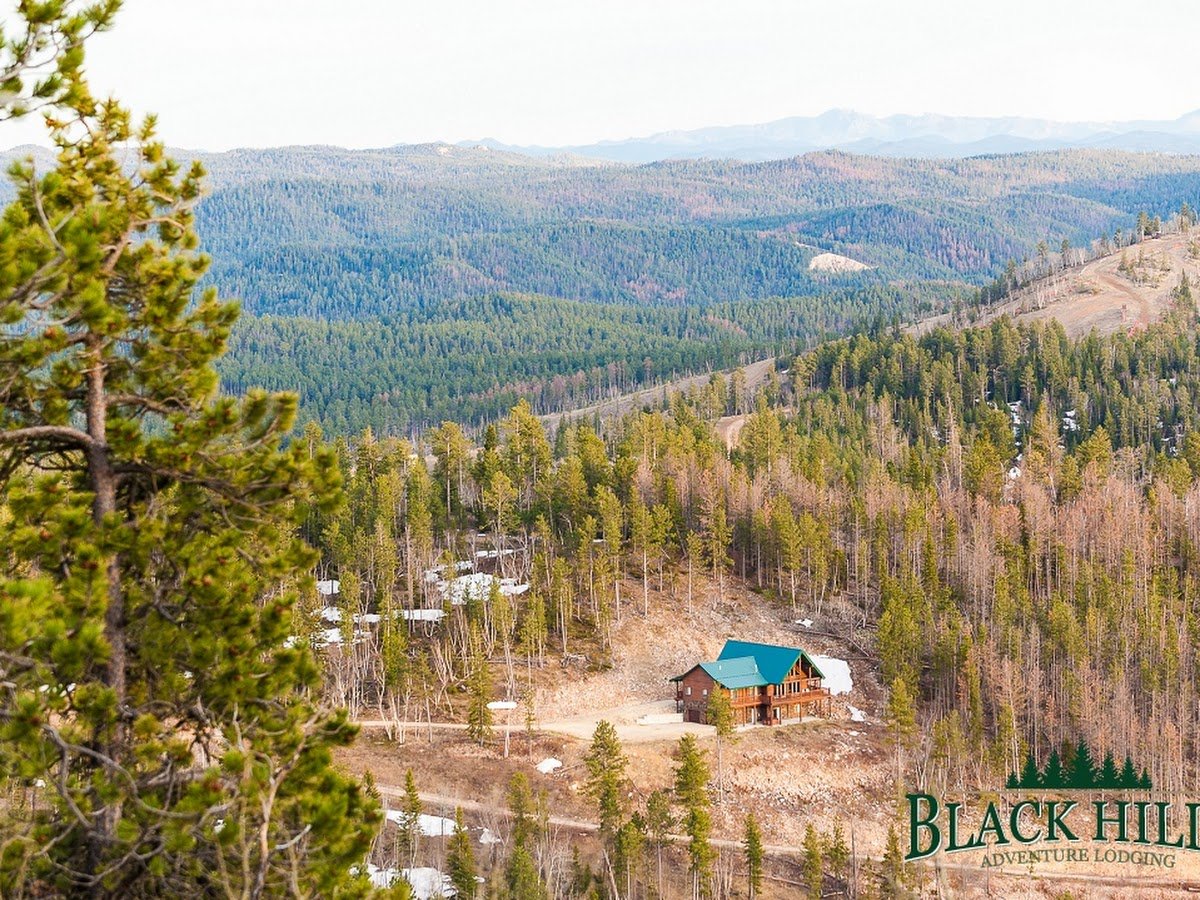Black Hills Adventure Lodging