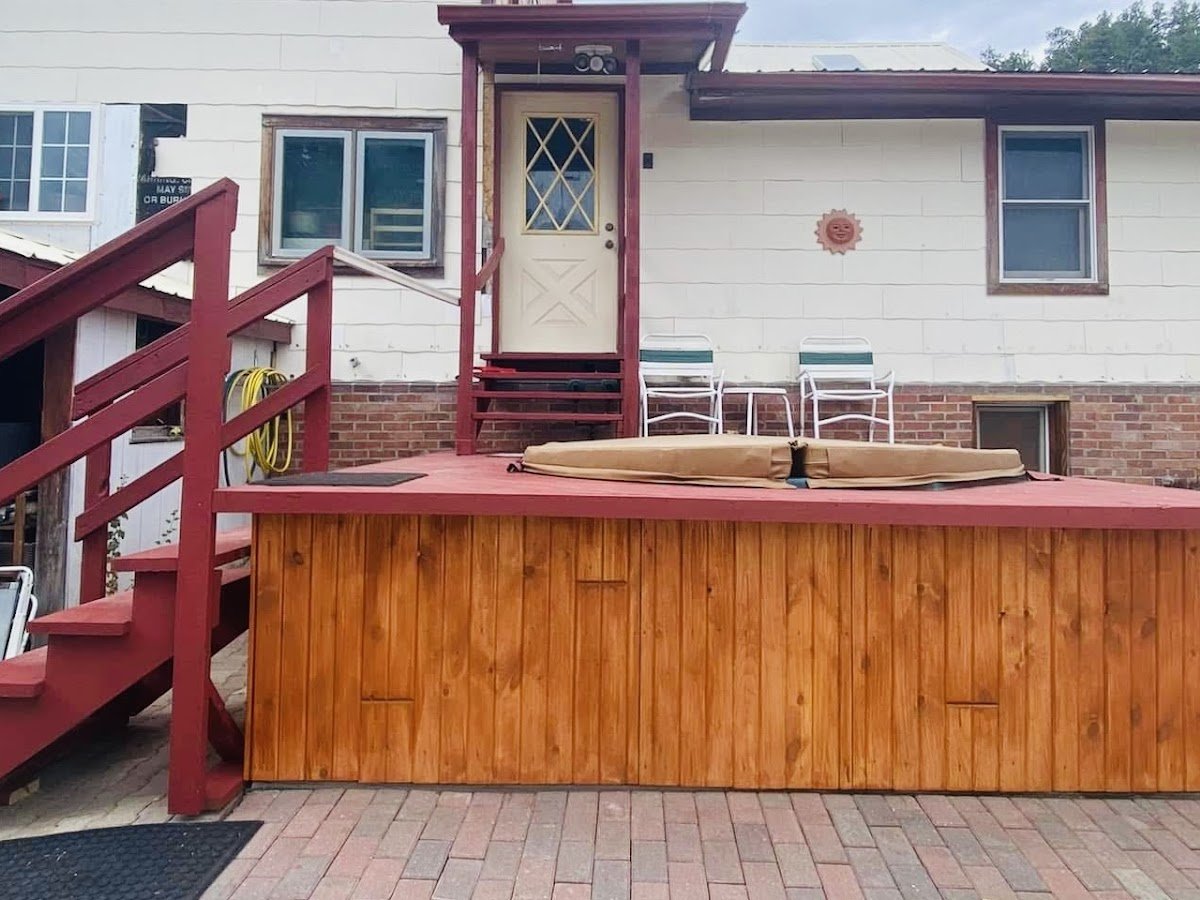 Black Hills Cabins & Motel at Quail's Crossing