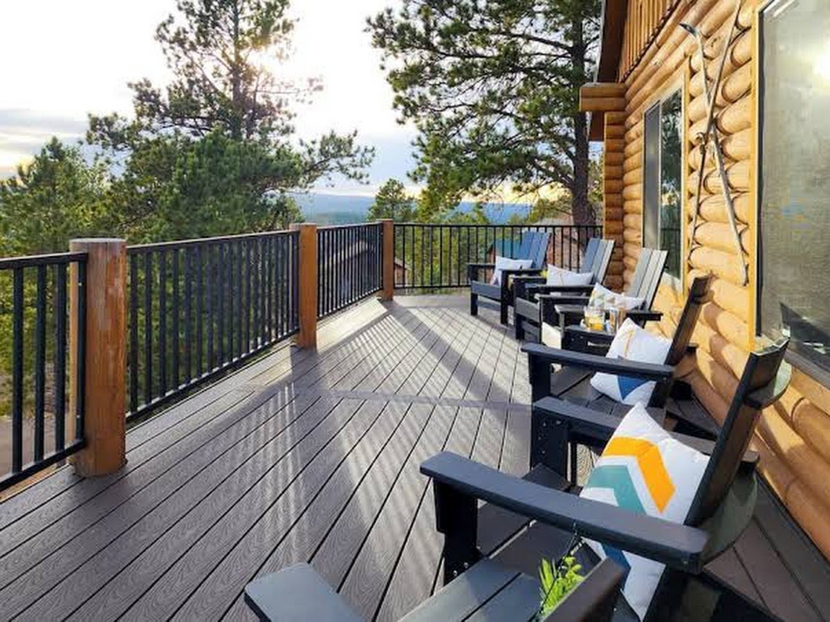 Camp Gold 4-season Luxury Cabin at Terry Peak, SD, Camp Gold Black HIlls