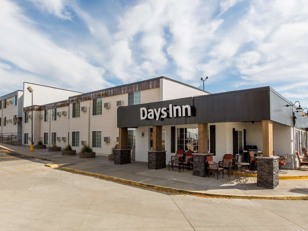 Days Inn by Wyndham Pierre