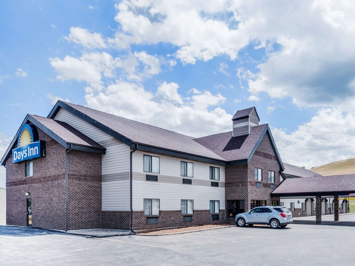 Days Inn by Wyndham Sturgis