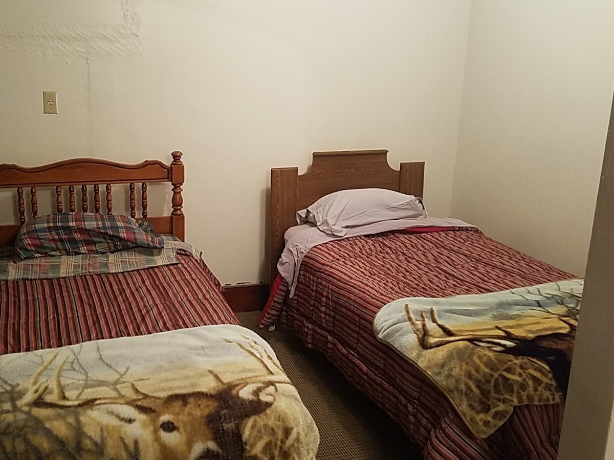 Glacial Lakes Hunting and Fishing Lodge