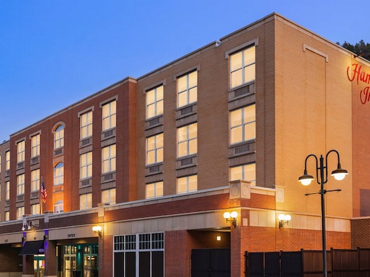 Hampton Inn Deadwood at Tin Lizzie Gaming Resort