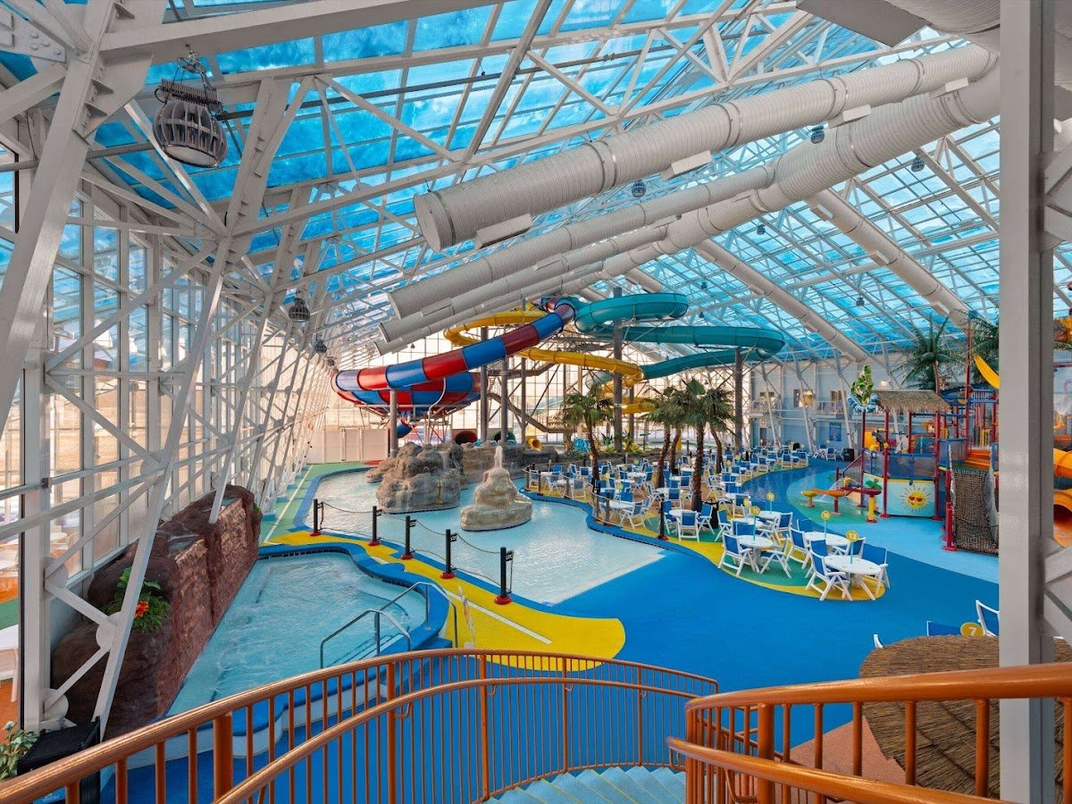 La Quinta Inn and Suites by Wyndham at WaTiki Waterpark