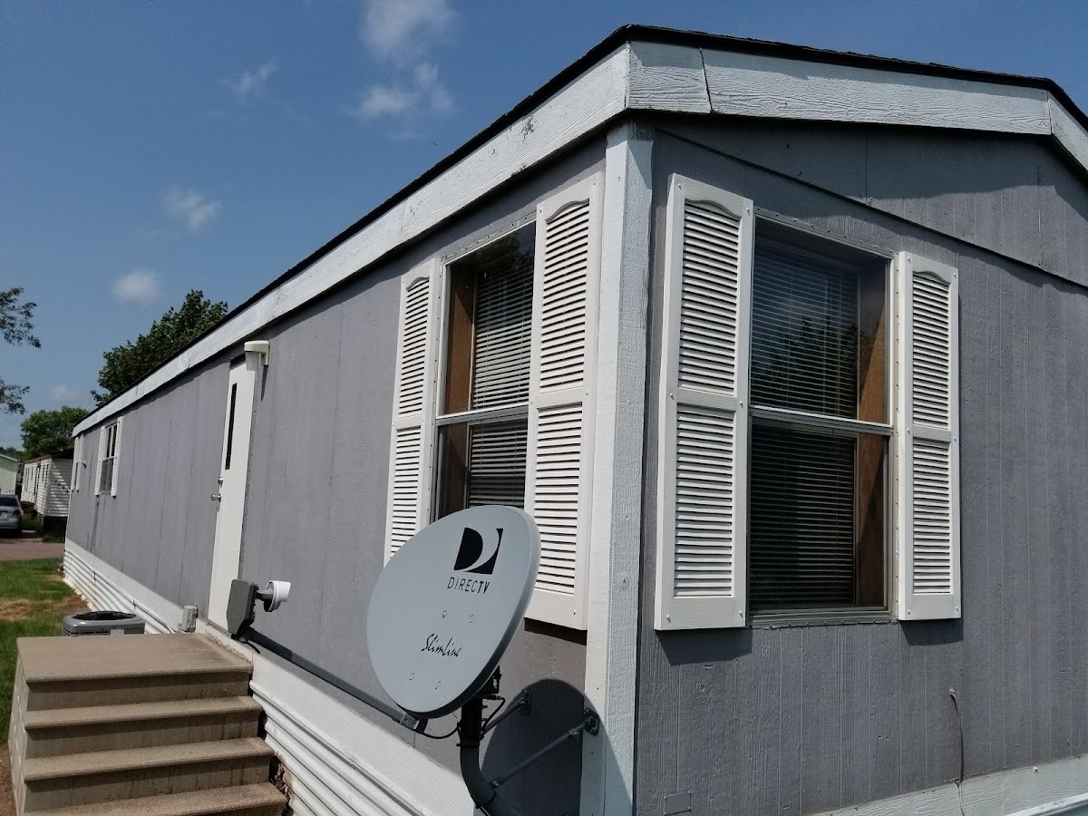 Silver Glen Manufactured Housing Community