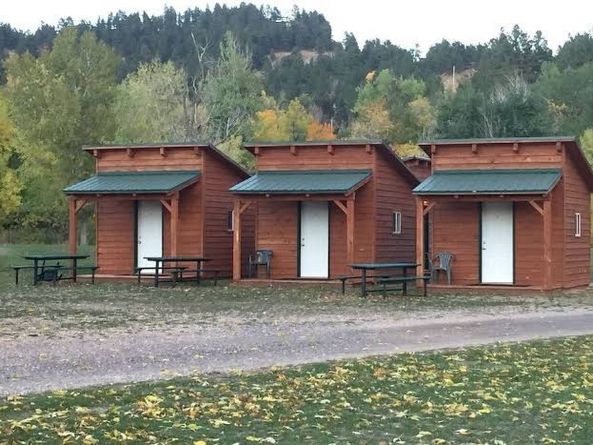 Sturgis SD. Camping Cabin with 2 Full Size Futons in Beautiful Blackhills