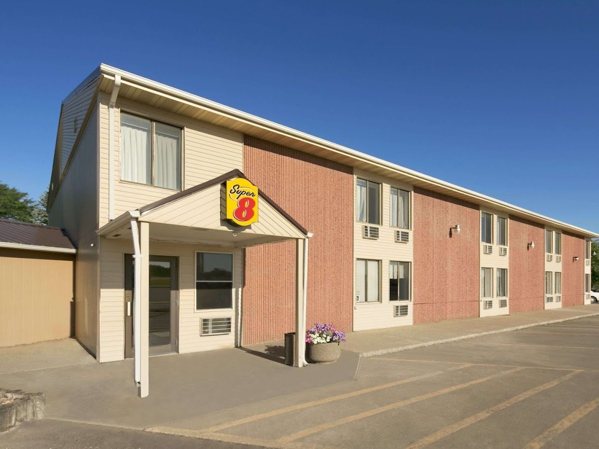 Super 8 by Wyndham Redfield