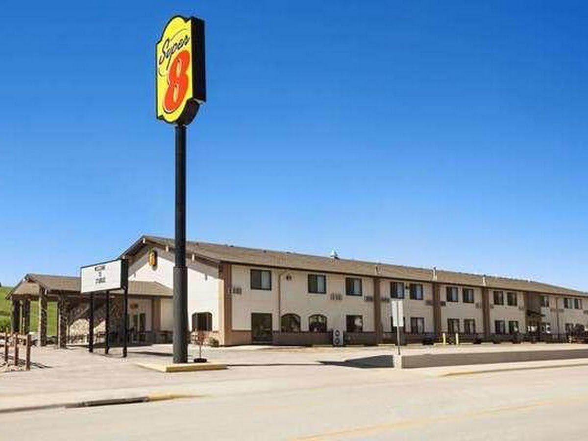 Super 8 by Wyndham Sturgis