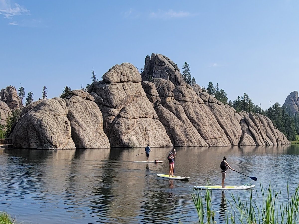 Sylvan Lake Pullout and Picnic Area