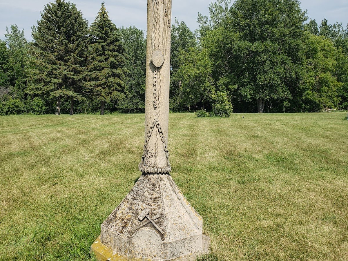 Tent Pole Monument to Circus Dead