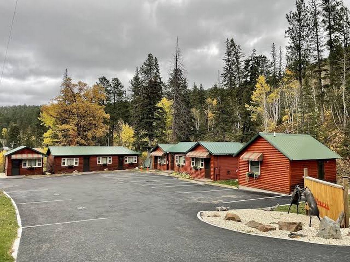 Whitetail Creek Resort